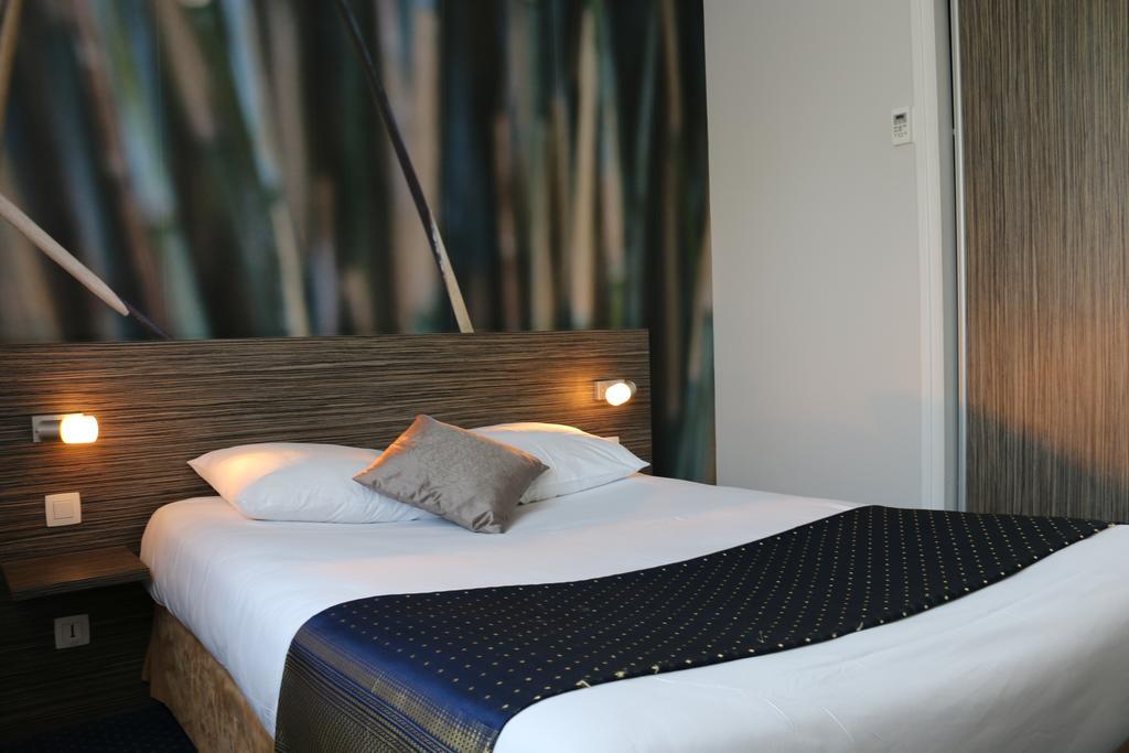 The Originals City, Hôtel Dau Ly, Lyon Est  Bron Extérieur photo